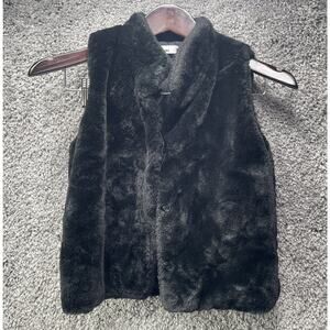 Womenโs Epic Threads Outerwear Collection Black Faux Fur Vest Size Medium